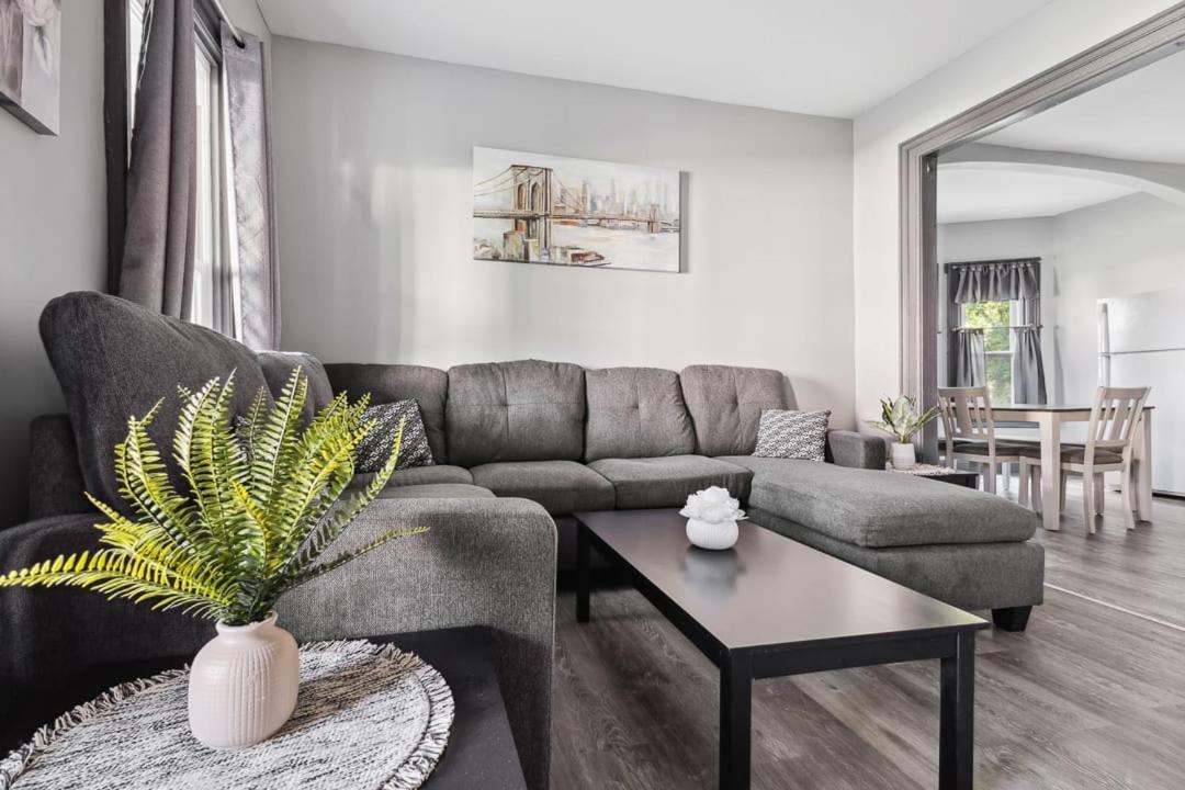 Spacious 6Br 2Ba Minutes For The Falls & Casino Niagara Falls Eksteriør bilde