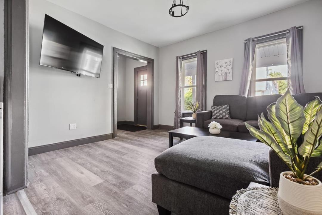 Spacious 6Br 2Ba Minutes For The Falls & Casino Niagara Falls Eksteriør bilde