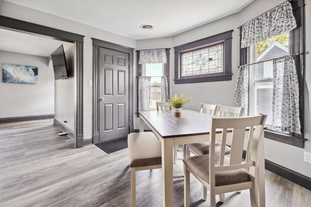 Spacious 6Br 2Ba Minutes For The Falls & Casino Niagara Falls Eksteriør bilde